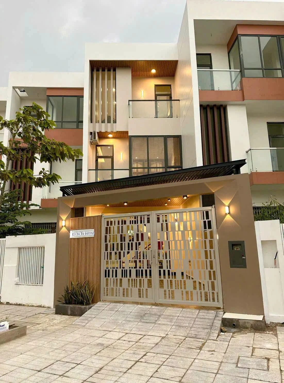 Bán nhà mặt tiền Tú Xương 120m2, 4PN 4WC, 4 tỷ 650 triệu - Ảnh 1