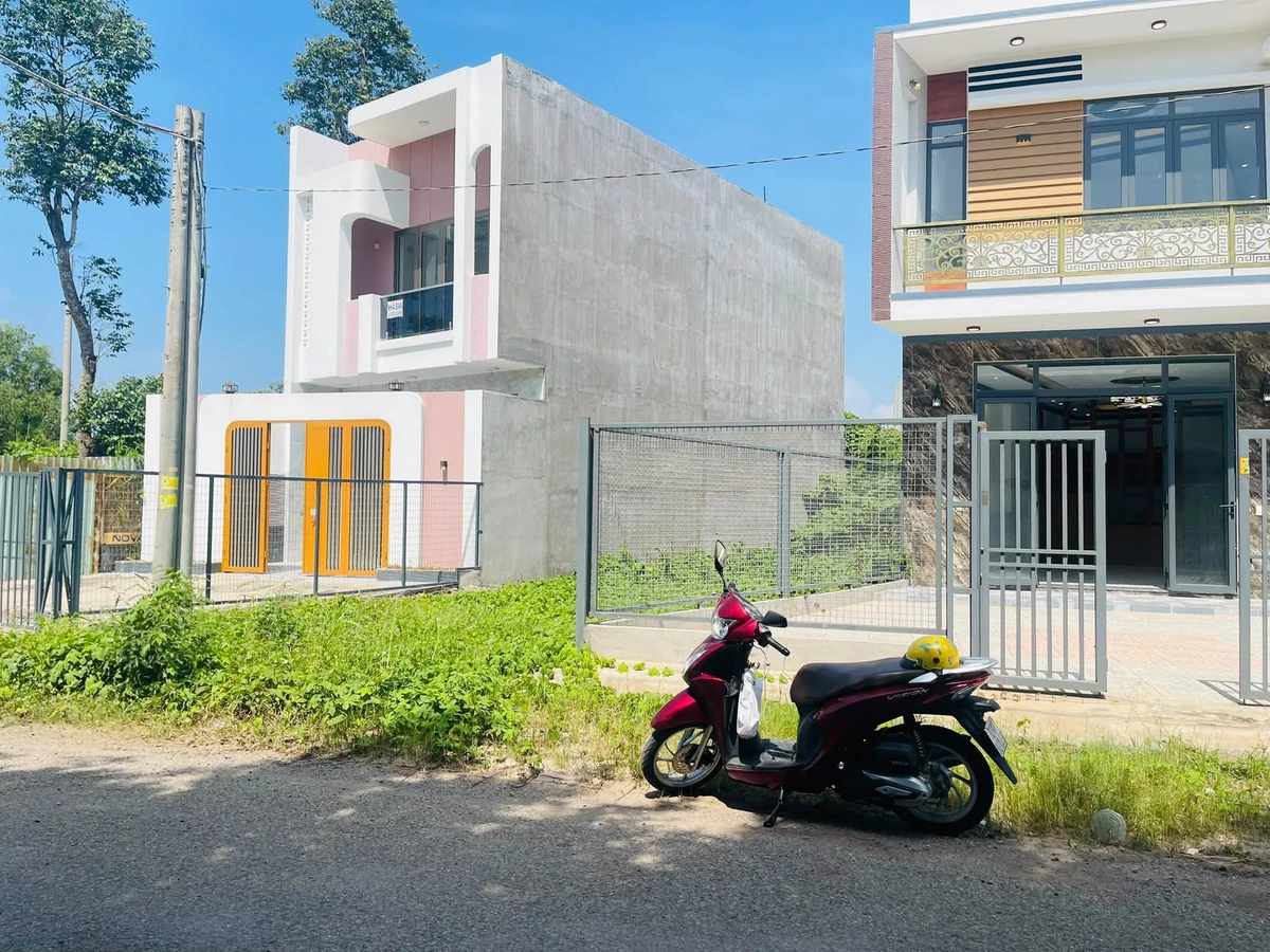 Bán nhà 1 trệt 1 lầu Long Điền 60m² 2 tỷ 250 triệu - Ảnh 1