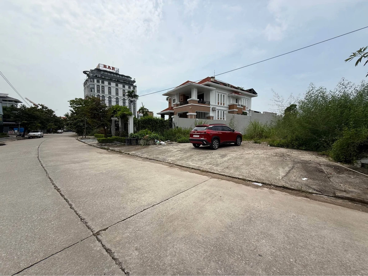 Bán đất 1.000m² mặt tiền 16m cạnh Mường Thanh, TP Hạ Long, giá 26 tỷ - Ảnh 1
