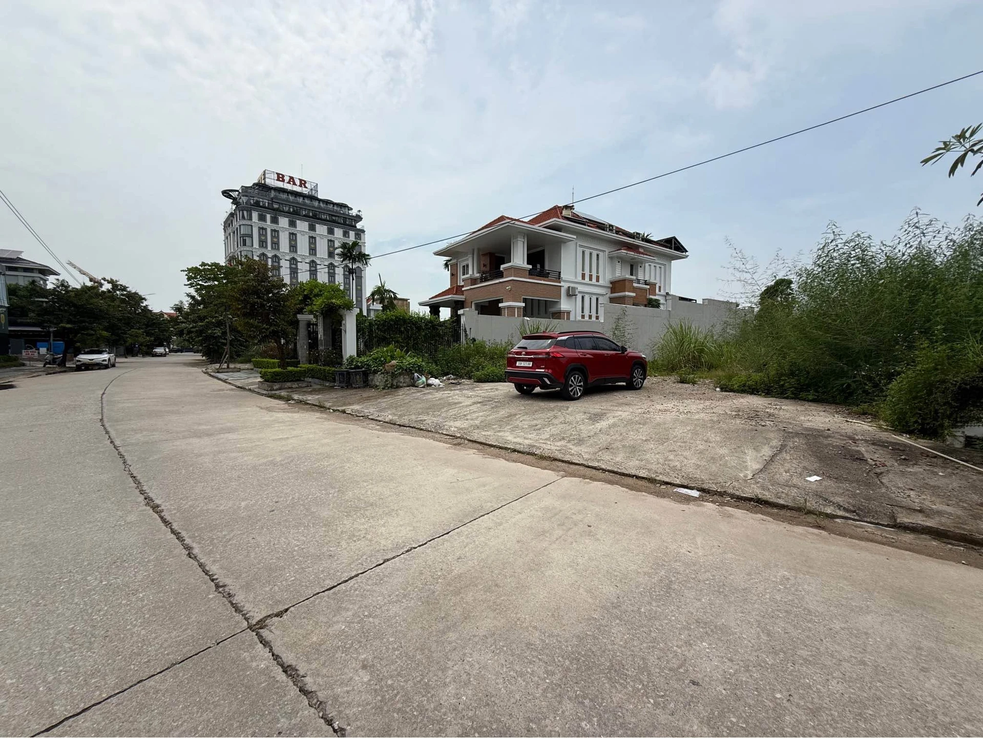 Bán đất 1.000m² mặt tiền 16m cạnh Mường Thanh, TP Hạ Long, giá 26 tỷ - Ảnh 1