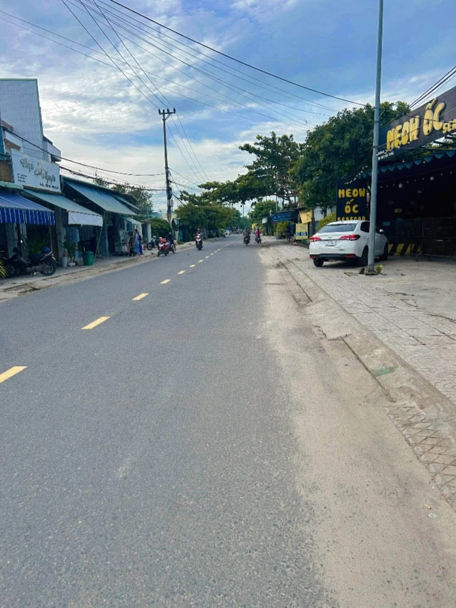 Bán nhà 2 tầng mặt tiền Nguyễn Thuật, Đà Nẵng, 135m² - Ảnh thu nhỏ 2
