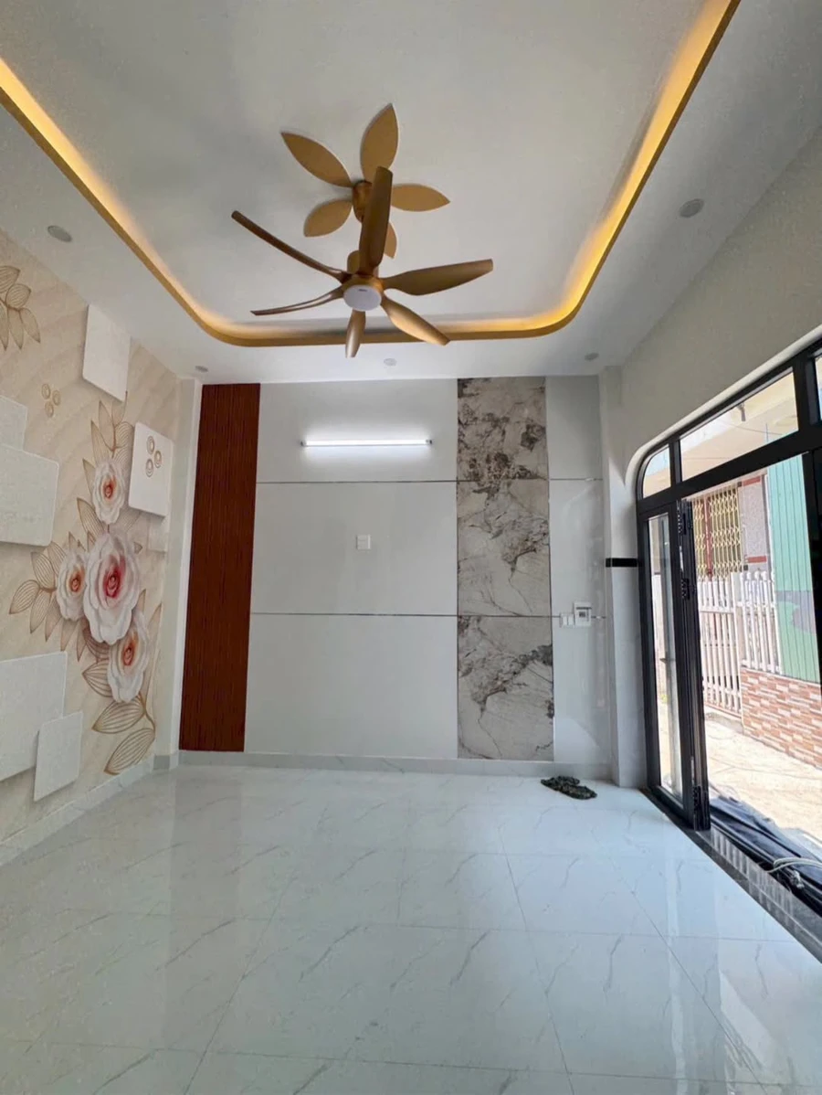 Bán nhà 3 tầng 40m2 đường Nguyễn Thái Học Quận 1 - Ảnh 1