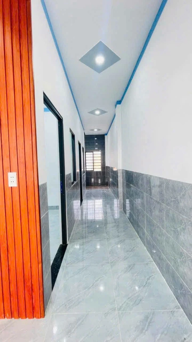 Bán nhà gác lửng 3PN 4,5x20m sổ hồng riêng gần tái định cư Phú Sơn, xã Bình Minh - Ảnh 1