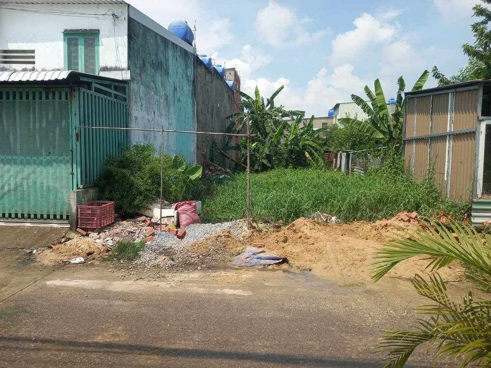 Bán đất Đức Hòa 210m² thổ cư sổ riêng 2 tỷ 3 - Ảnh 1