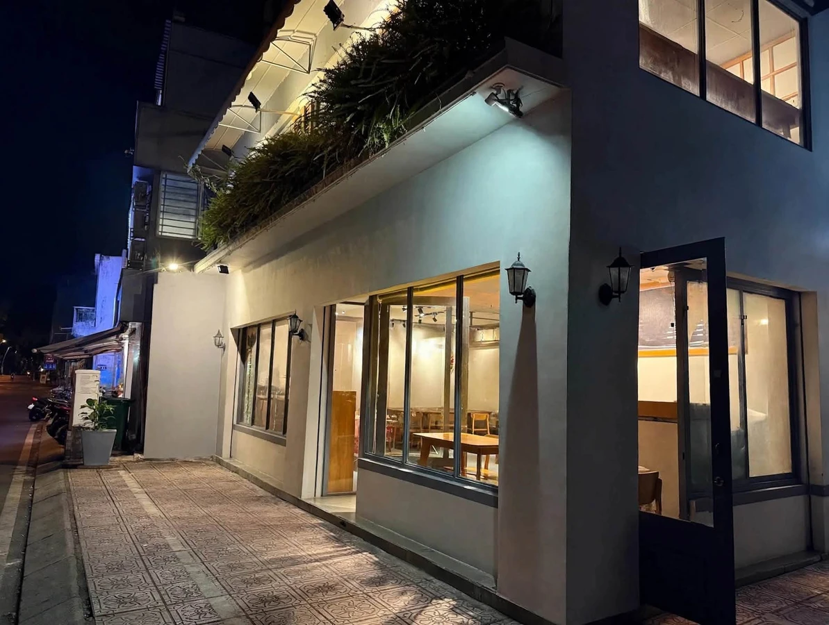 Cho thuê shophouse mặt tiền Trường Sa Q3, 108m², 32 triệu/tháng - Ảnh 1