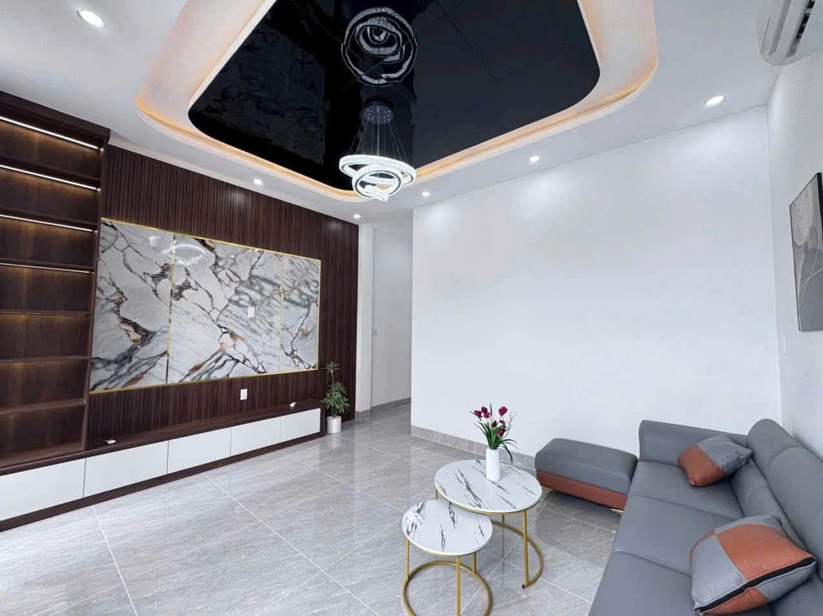 Bán nhà hiện đại 3 phòng ngủ 180m² Rạch Giá - Ảnh thu nhỏ 3