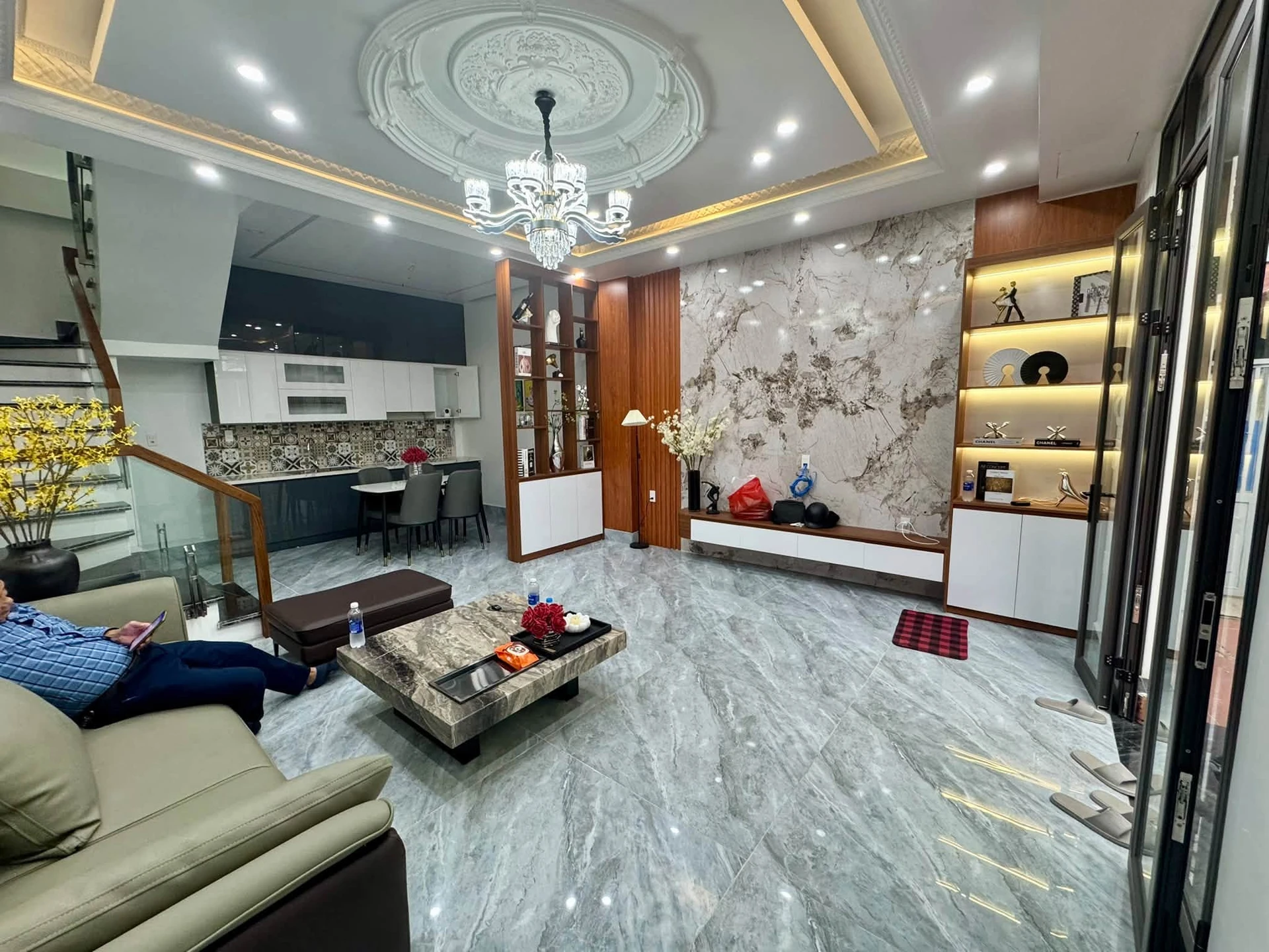 Bán nhà 42m² 4 tầng ngõ Miếu Hai Xã Quận 12 - Ảnh 1