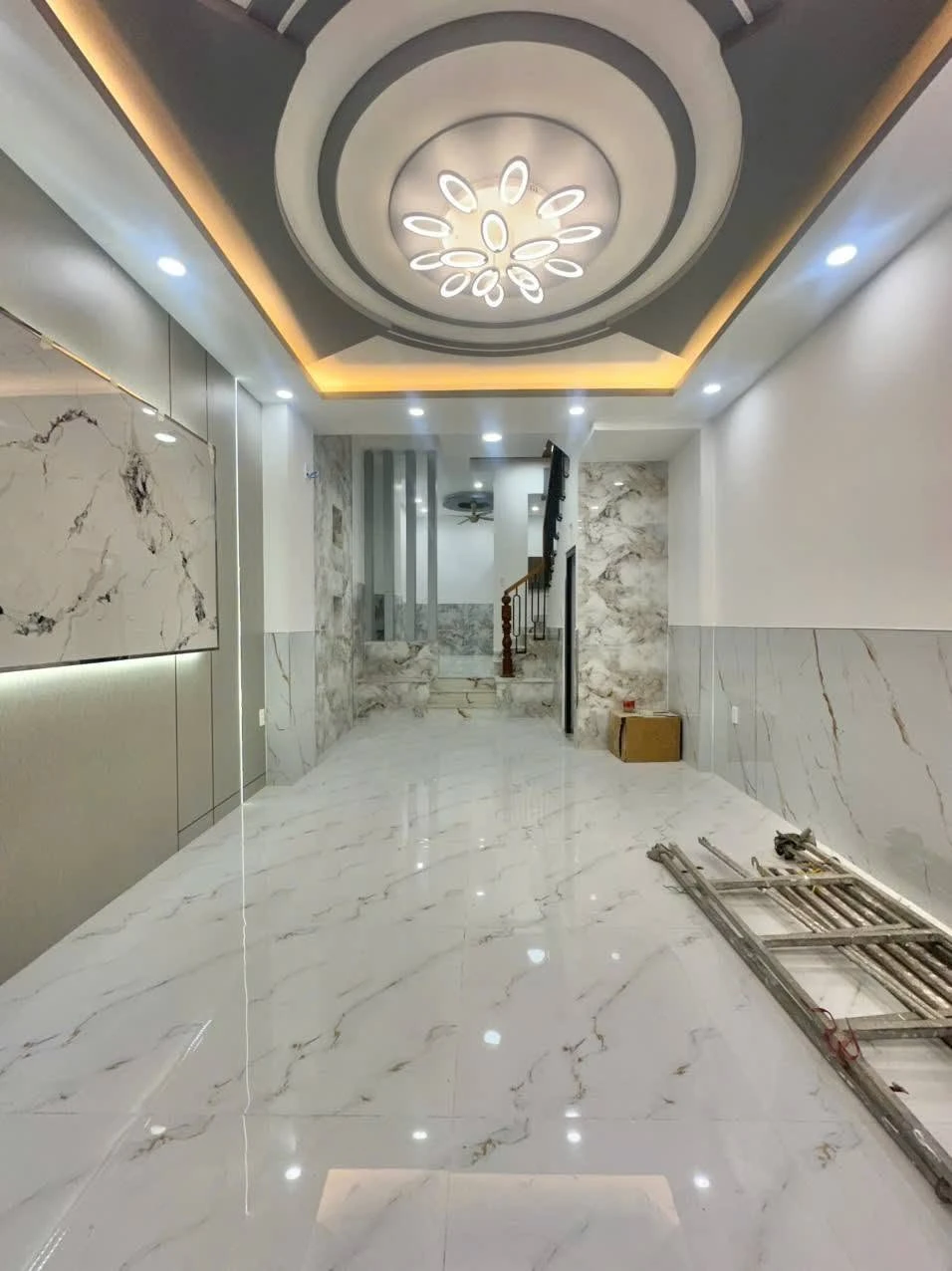 Bán nhà Thành Thái, Quận 10, 60m2, 6PN, 11 tỷ - Ảnh 1