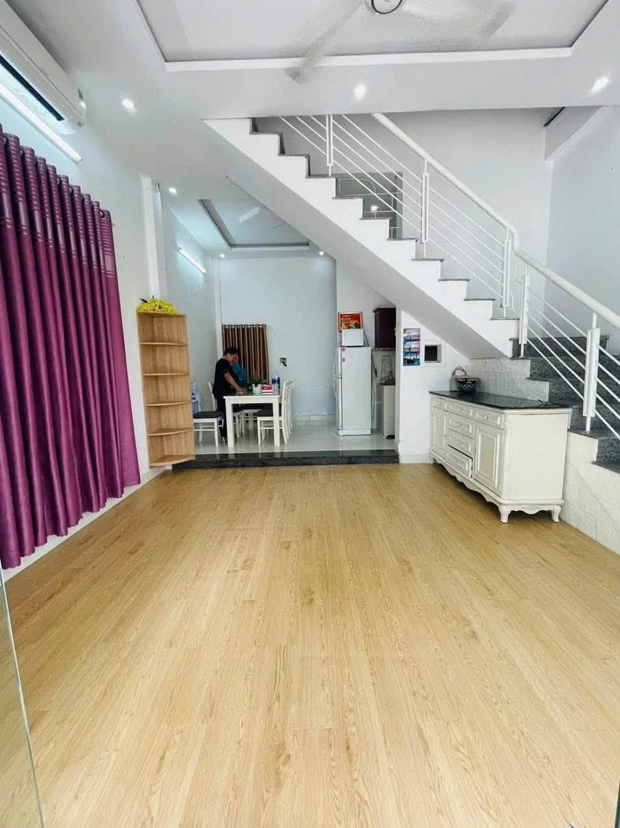 Bán nhà 2 tầng 125m2 mặt tiền Nguyễn Trung Ngạn, Đà Nẵng - Ảnh thu nhỏ 4