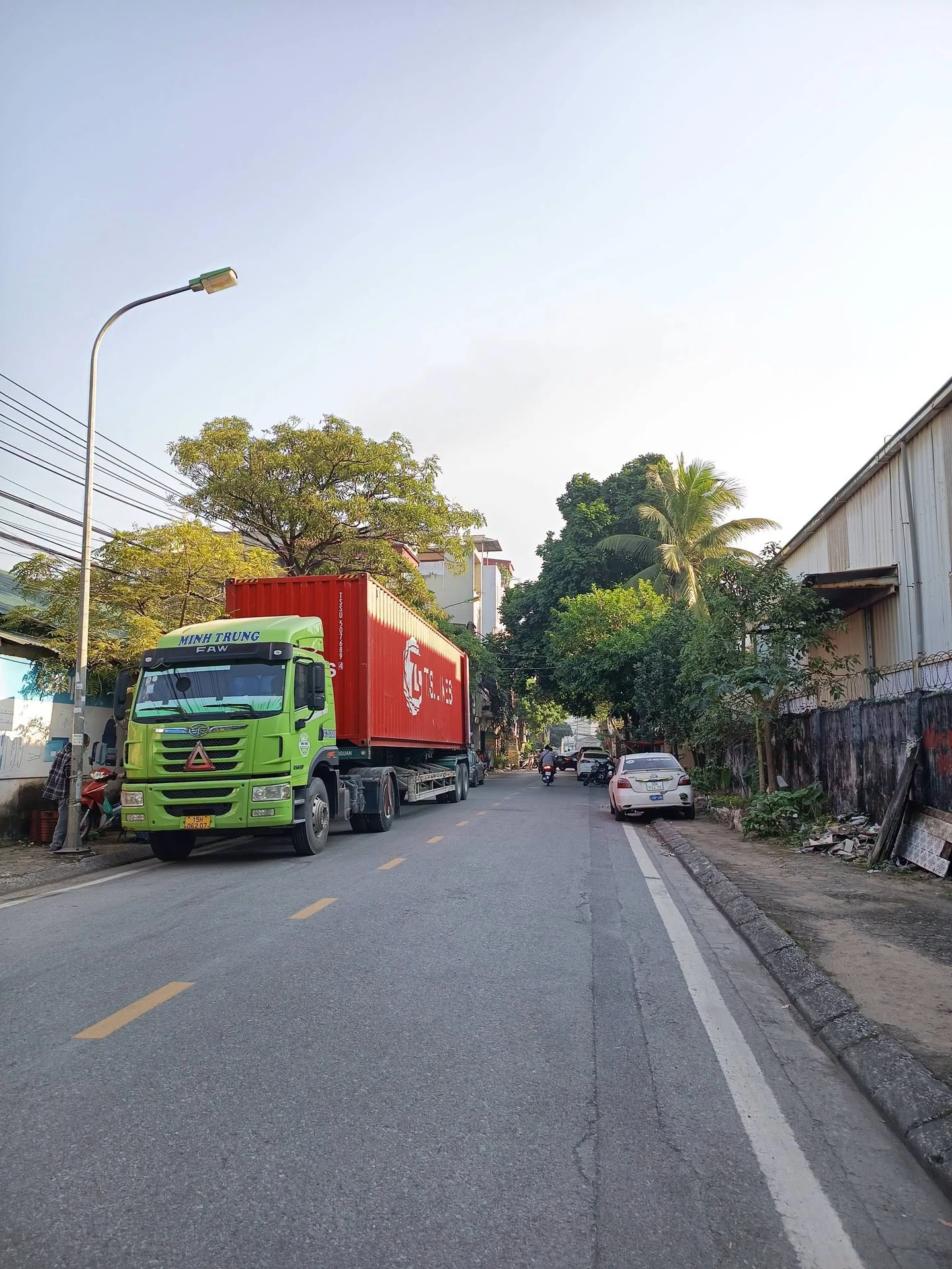 Bán lô đất 70m² Đức Giang, Hà Nội, 13 tỷ - Ảnh 1