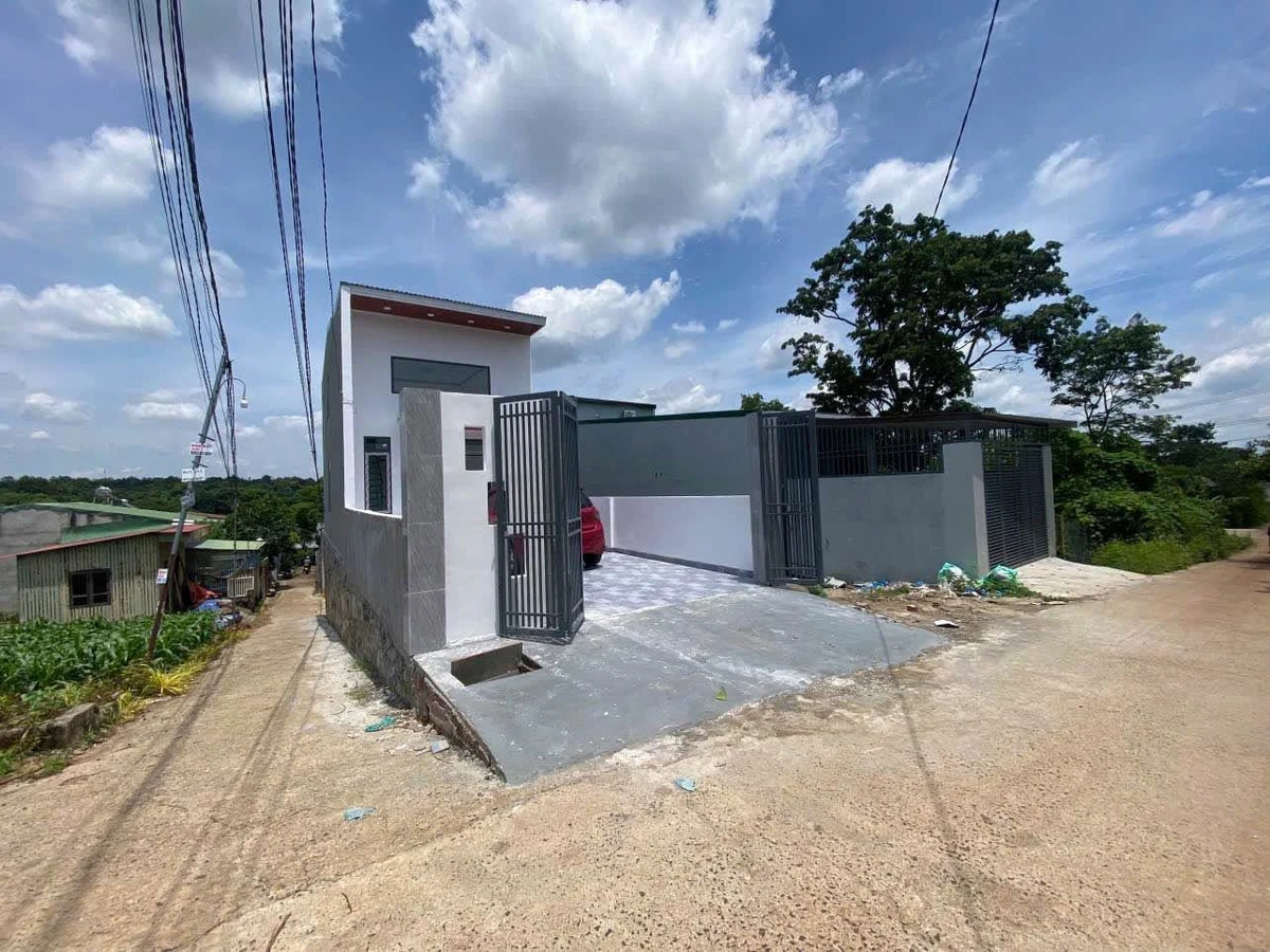 Bán nhà mê lửng góc 2 mặt tiền Nguyễn Cơ Thạch 2 tỷ 350 triệu - Ảnh thu nhỏ 2