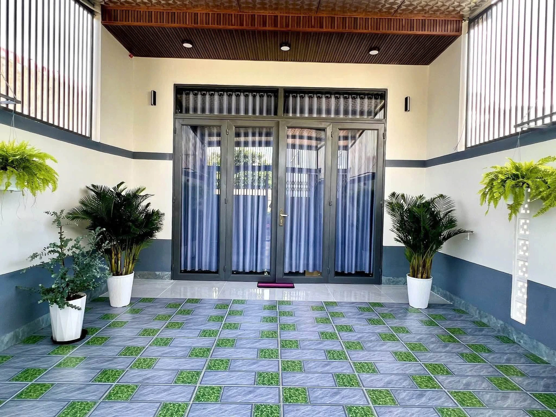 Bán nhà mới 2 phòng ngủ 50m² Quận 1 chỉ 2,35 tỷ - Ảnh 1