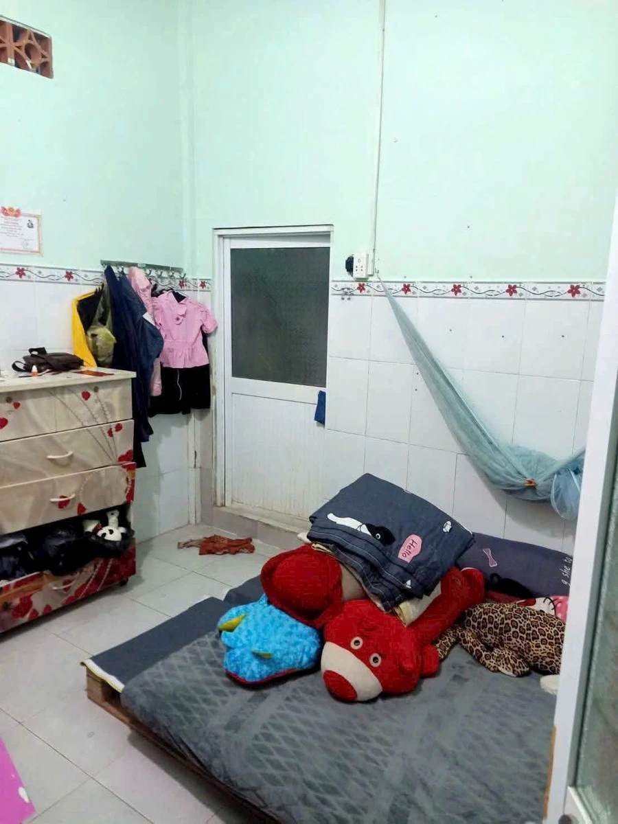 Bán nhà 2 phòng ngủ 218m2 gần Phú An Hòa, Bình Trị Thiên - Ảnh thu nhỏ 4