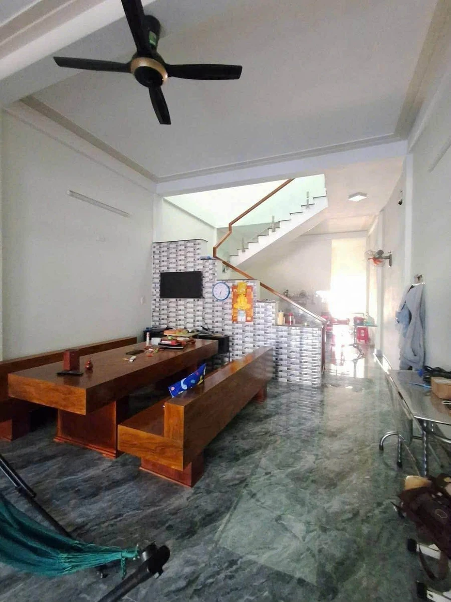 Bán nhà mặt tiền Hùng Vương Quy Nhơn 104m2 5 tỷ 200 triệu - Ảnh 1