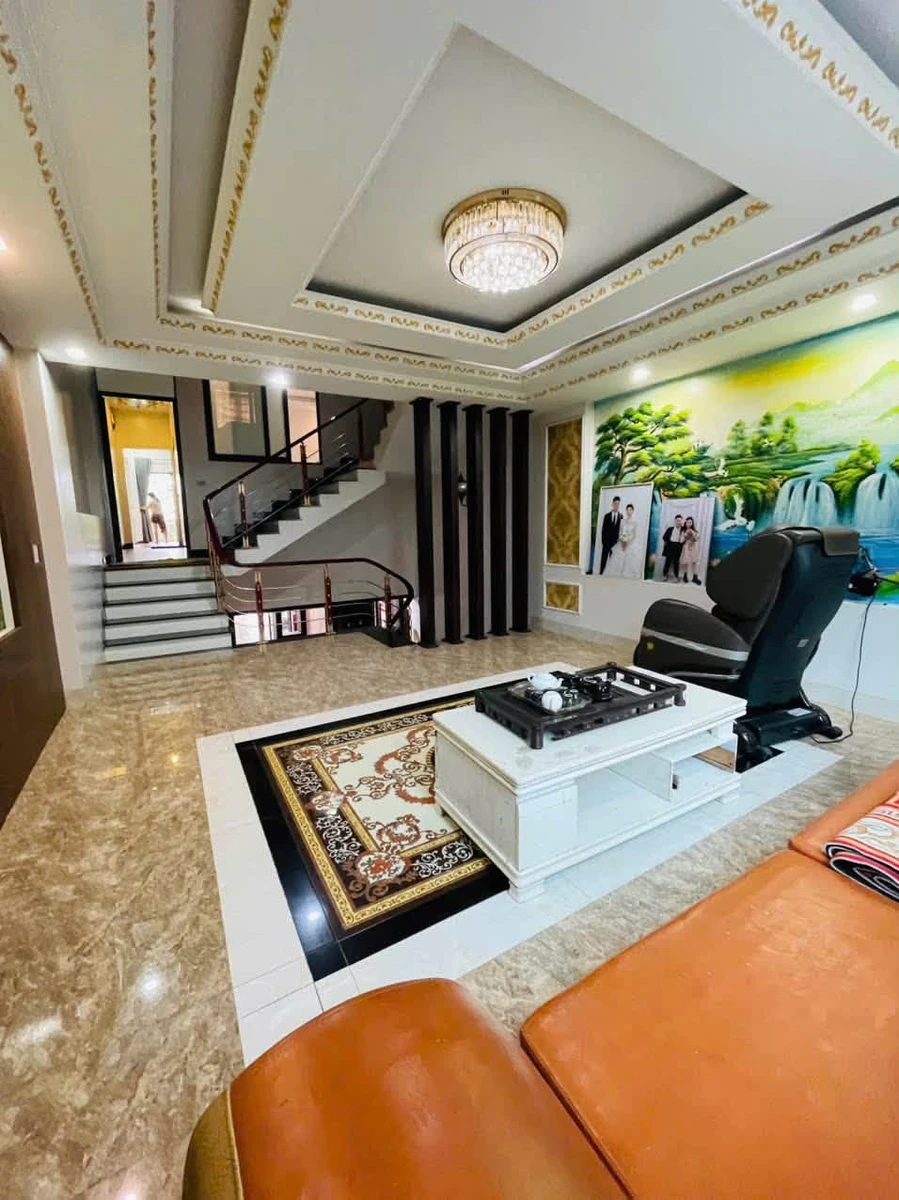 Bán nhà 100m² 4 PN, 3 tầng, Phú Gia, Lào Cai, 3.8 tỷ - Ảnh thu nhỏ 3
