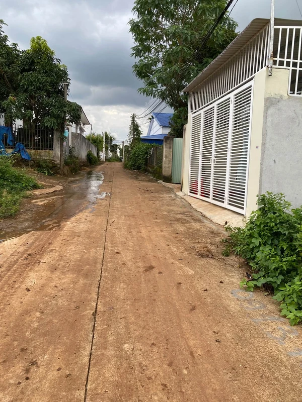 Bán đất hẻm 473 Y Moan, Buôn Ma Thuột, 5x23m, giá 1,79 tỷ