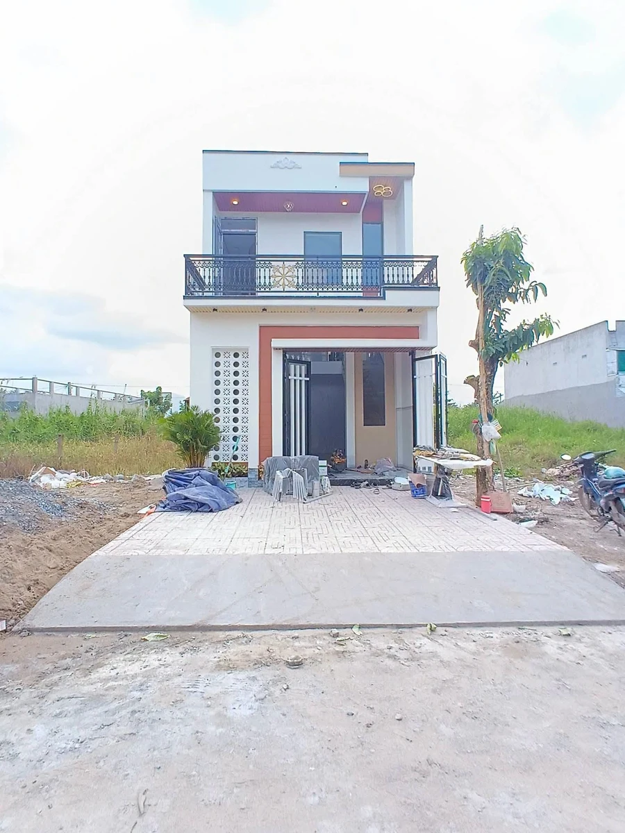 Bán nhà mới 3PN Cần Thơ, Châu Thành, 100m2, 2 tỷ 150tr - Ảnh thu nhỏ 2