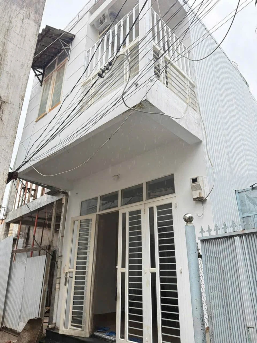 Bán nhà hẻm 58 Đào Duy Từ 2 tỷ 300 triệu, 50m² - Ảnh 1