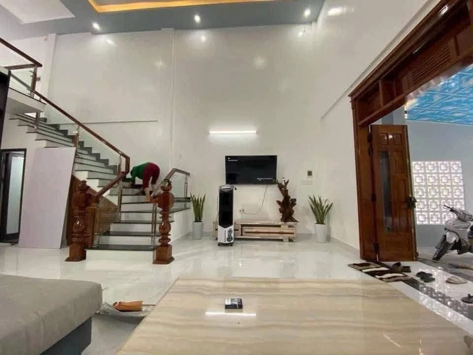 Bán nhà mái thái 97.5m2 kiệt Chế Lan Viên, Huế - Ảnh 1