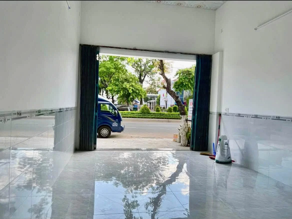 Bán nhà cấp 4 mặt tiền Nguyễn Tất Thành 62m² 2 PN 2tỷ690 - Ảnh thu nhỏ 5