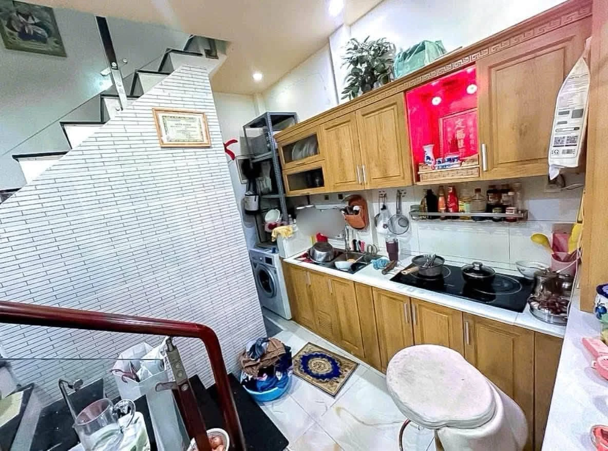 Bán nhà 3 tầng 29m² 3PN đường Nguyễn Ngọc Lộc Quận 10 6.1 tỷ - Ảnh thu nhỏ 2