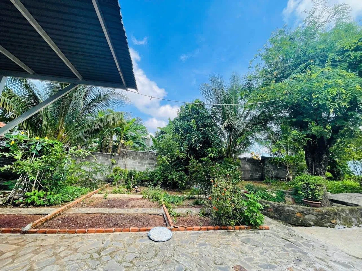 Bán villa sân vườn 150m2, 4 phòng ngủ, Quận 12 - 5.7 tỷ - Ảnh thu nhỏ 3