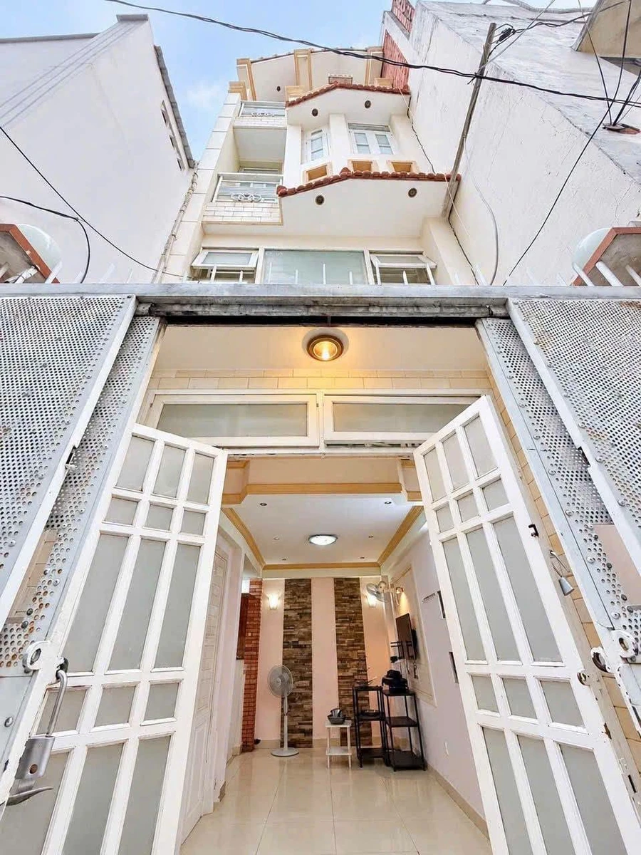 Bán nhà 4 tầng 29m² 3 phòng ngủ mặt tiền Nguyễn Đình Chính, Phú Nhuận - Ảnh 1