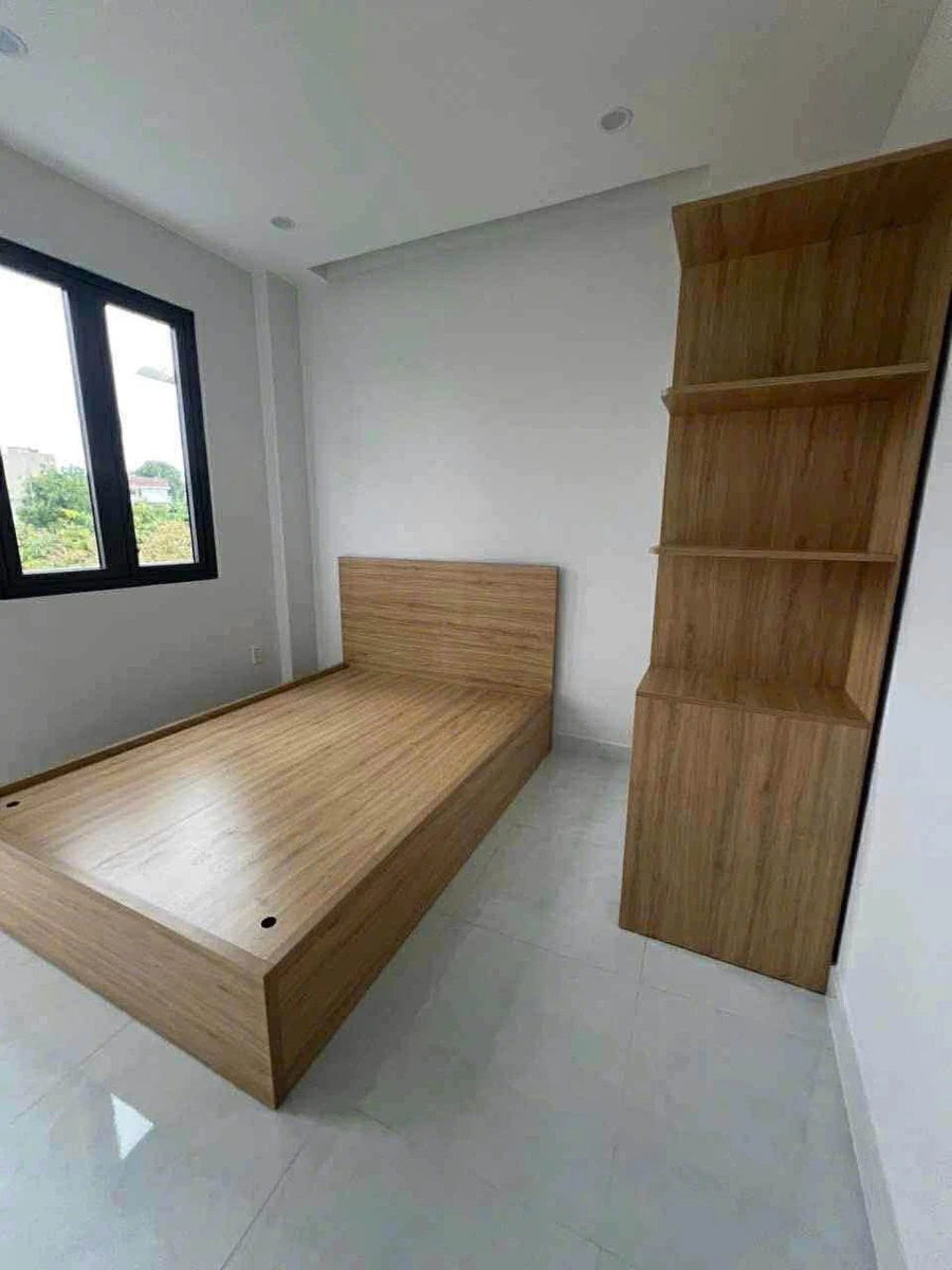 Bán nhà 3 tầng hẻm Man Thiện, 70m² sử dụng, giá 2,4 tỷ, Thủ Đức - Ảnh thu nhỏ 2