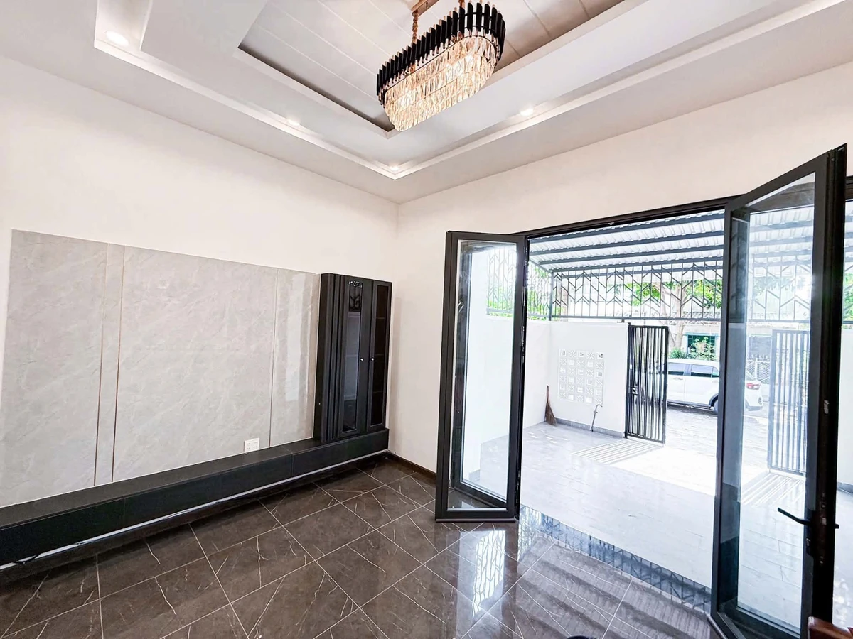 Bán nhà mặt tiền đường Phan Văn Trường, phường Rạch Giá, An Giang, 3PN, giá 2,15 tỷ - Ảnh thu nhỏ 3