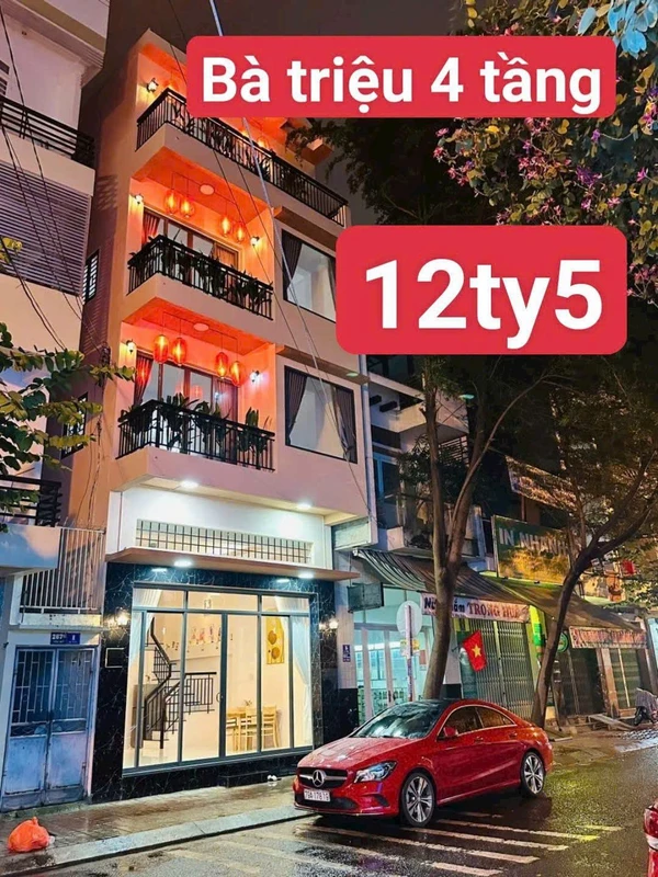 Bán nhà 4 tầng mặt tiền Bà Triệu, Nha Trang, 41,8 m2, 12,5 tỷ