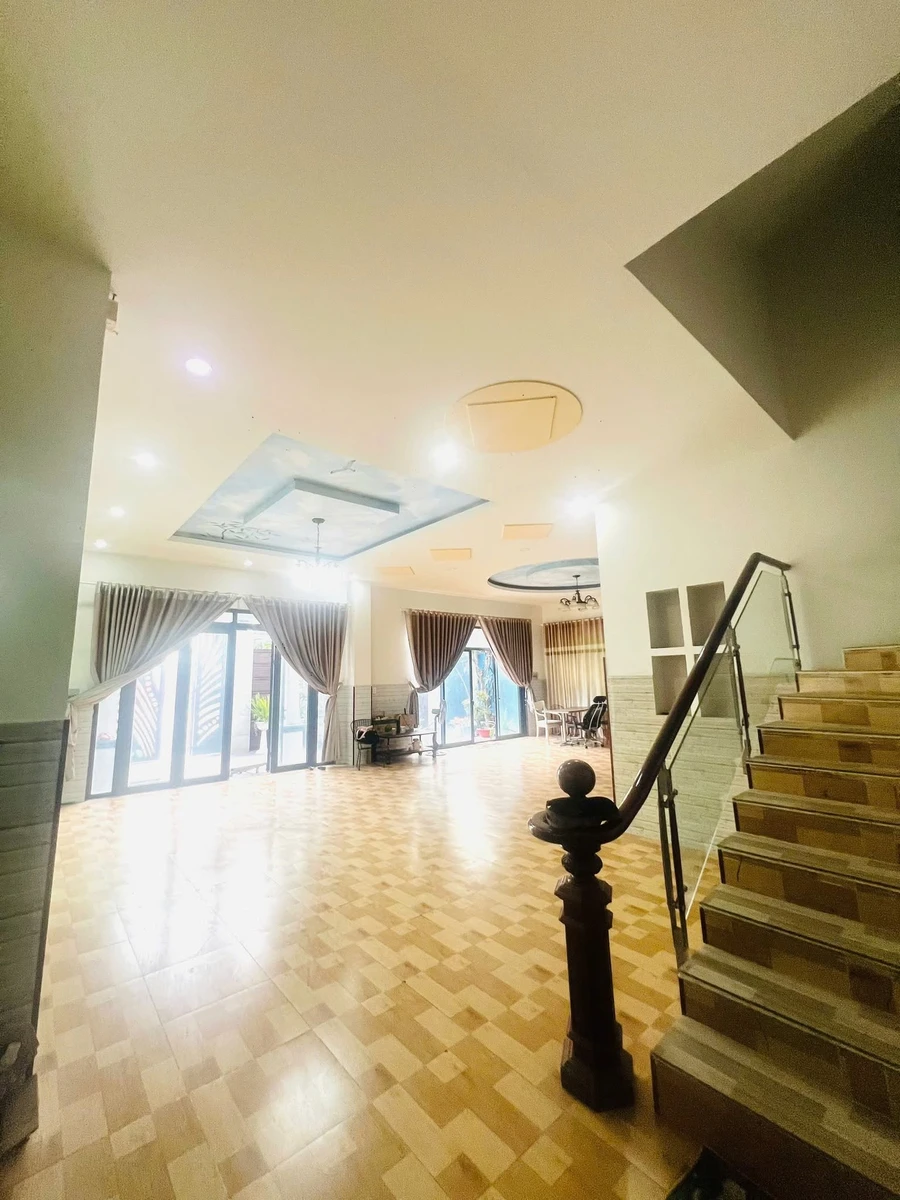 Bán biệt thự cao cấp Hóc Môn, 368m², 20.5 tỷ - Ảnh thu nhỏ 2