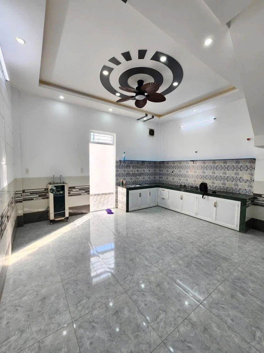 Bán nhà 1 trệt 1 lầu 3.6 tỷ Thuận An - Ảnh thu nhỏ 3