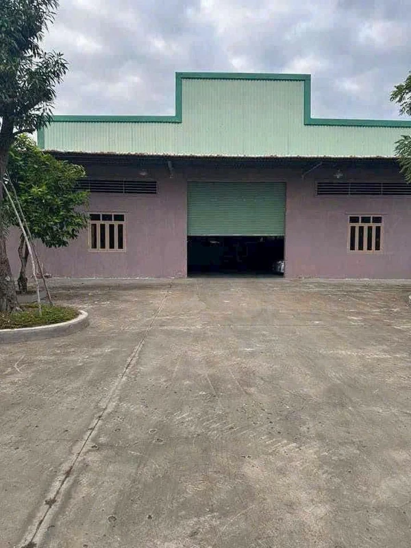Bán nhà xưởng 1.879m² đường 816, Bến Lức, Long An