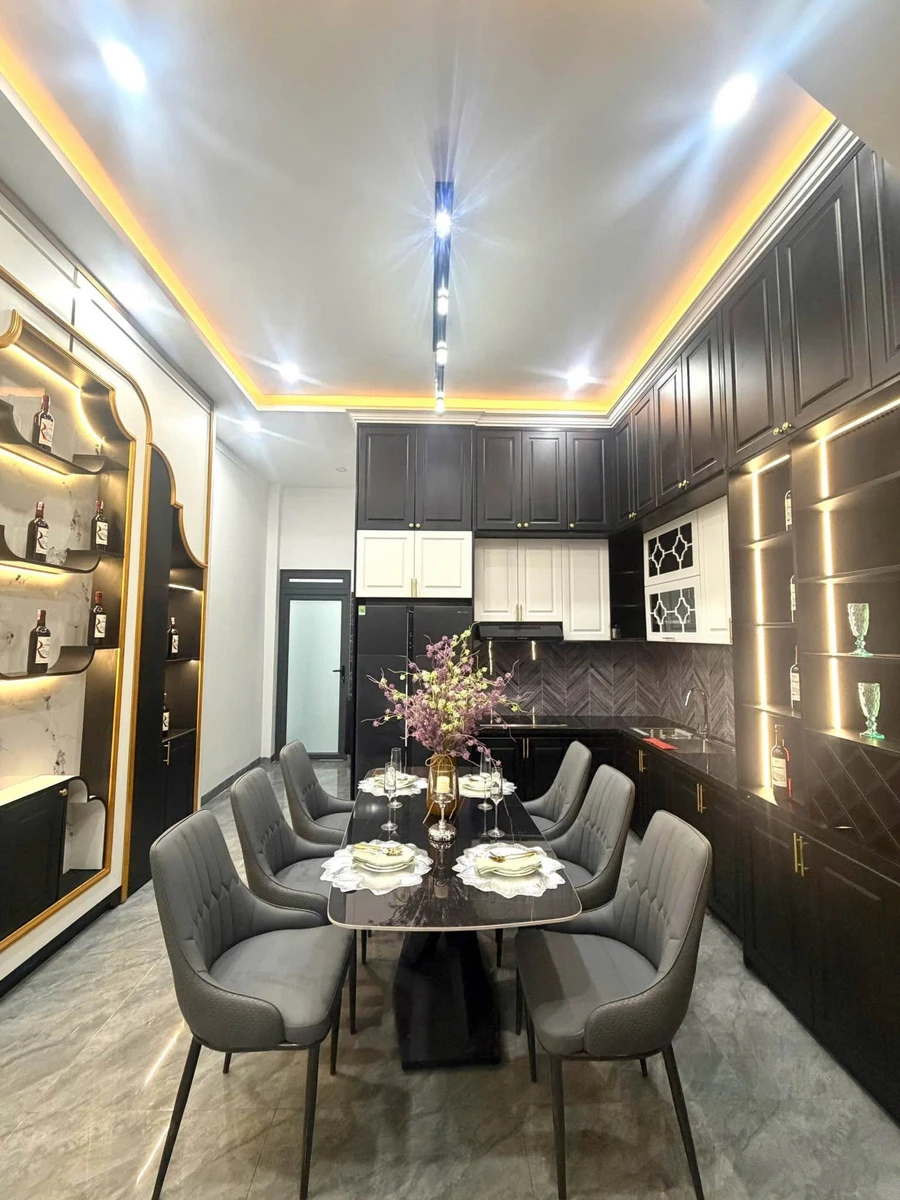 Nhà bán 6 tỷ 850 mặt tiền kinh doanh Quang Trung, Buôn Ma Thuột, 90m2 - Ảnh thu nhỏ 3