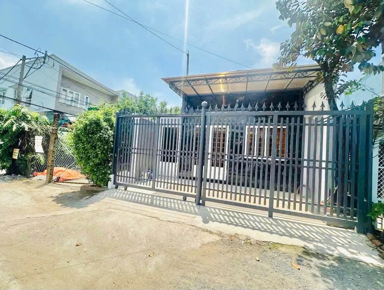 Bán nhà cấp 4 90m2 sổ hồng riêng, 2 phòng ngủ gần UBND phường Bửu Long, Biên Hòa - Ảnh 1
