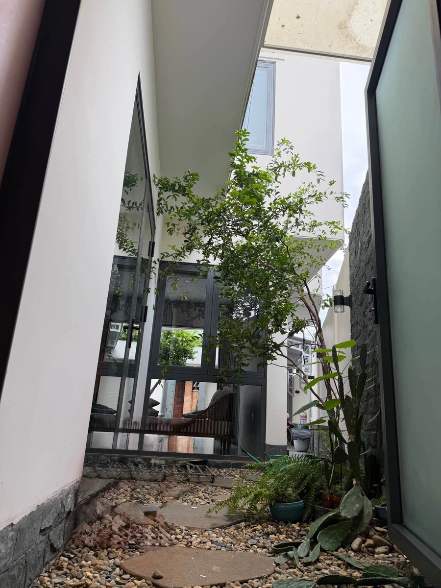 Bán nhà 1 mê kiên cố 3PN 600m² view hồ Ea Tam Quận 9 - Ảnh 1