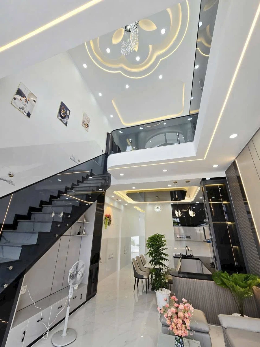 Bán nhà lầu lửng 3 PN 4 WC 137,75 m² Long Hoa, Tây Ninh - Ảnh thu nhỏ 4