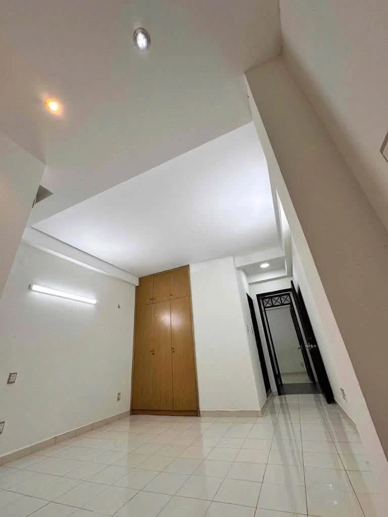 Cho thuê nhà 4 phòng ngủ, 40m2 ở Quận 3 - Ảnh thu nhỏ 4
