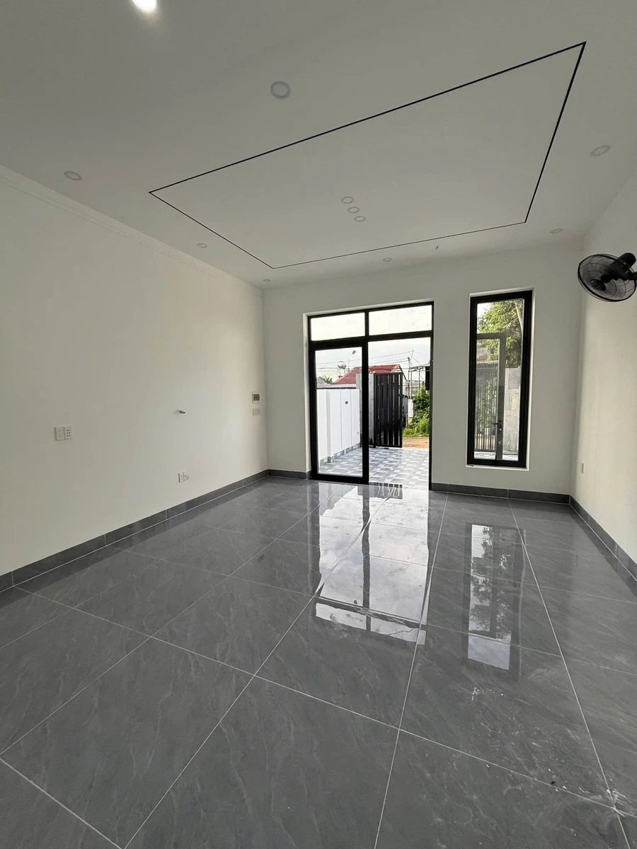 Bán nhà mới hoàn thiện 5x22m, 2 phòng ngủ giá 1 tỷ 350 gần Buôn Ma Thuột - Ảnh thu nhỏ 4