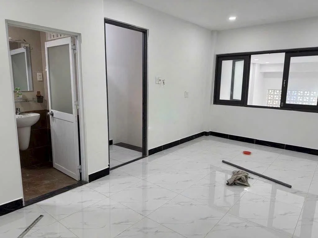 Cho thuê nhà nguyên căn 2PN, 54m² Gò Vấp 10tr/tháng - Ảnh thu nhỏ 2