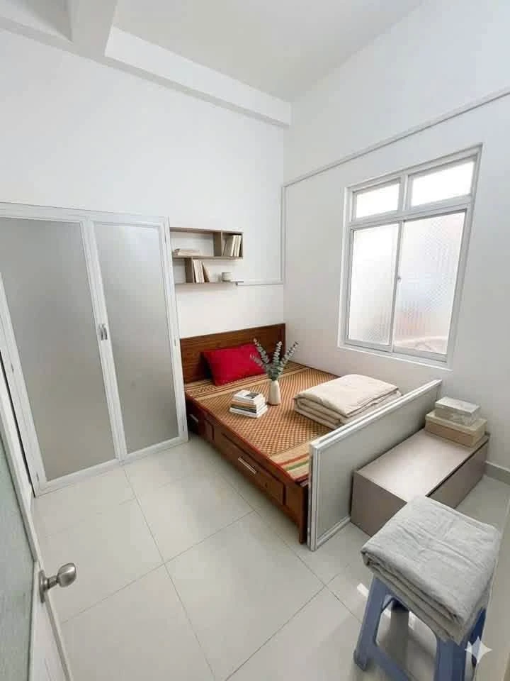 Bán nhà 3 tầng mặt tiền Nguyễn Thái Bình, 54m2, gần Hồ Sinh Thái Đống Đa, Quy Nhơn - Ảnh thu nhỏ 4