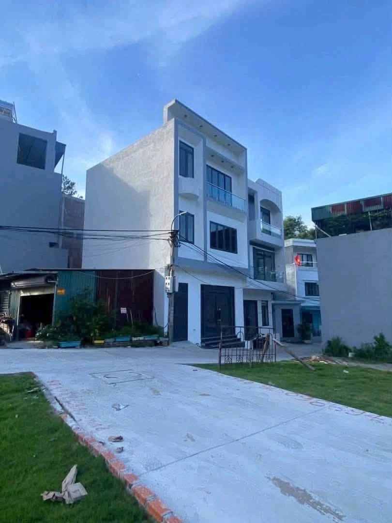Bán nhà góc 3 tầng 61m² Nguyễn Văn Cừ, 3PN - Ảnh thu nhỏ 2