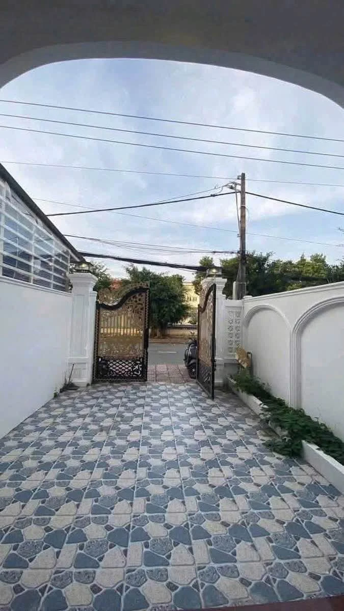 Bán nhà 4PN 182m² Phường Thanh Đức, Vĩnh Long - Ảnh 1