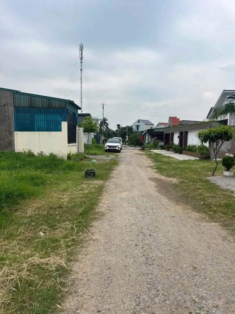 Bán đất 192m² 2 mặt tiền Quang Trung Mạo Khê - Ảnh 1