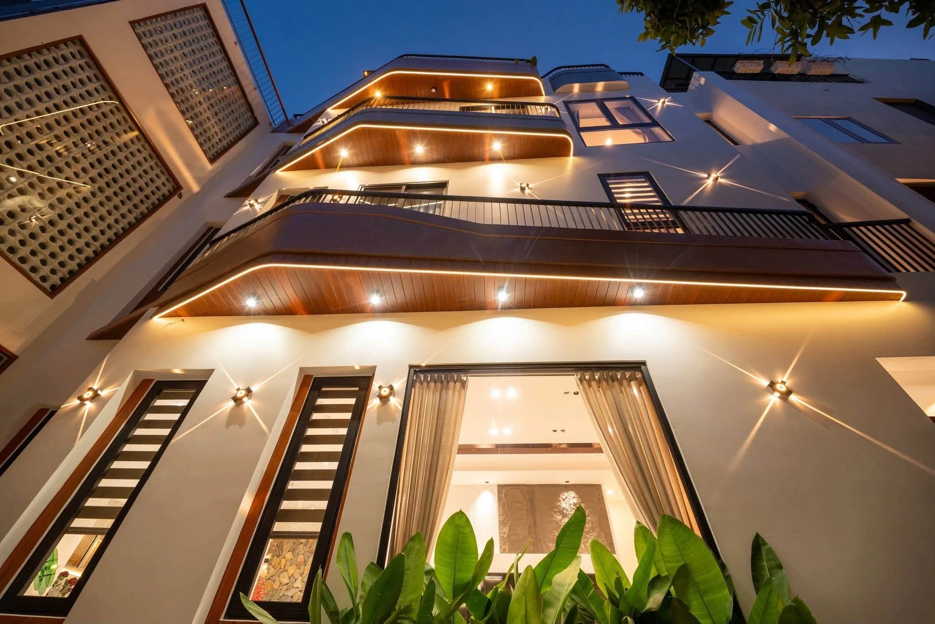 Bán nhà 4 tầng kiệt 66m2 gần cầu Rồng Đà Nẵng - Ảnh 1