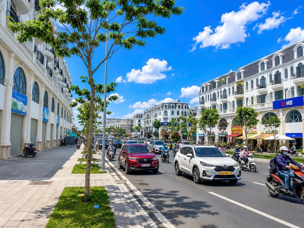 Nhà phố mặt tiền Đại Lộ Đông Tây, Bến Tre, 441m² - 10 tỷ - Ảnh 1