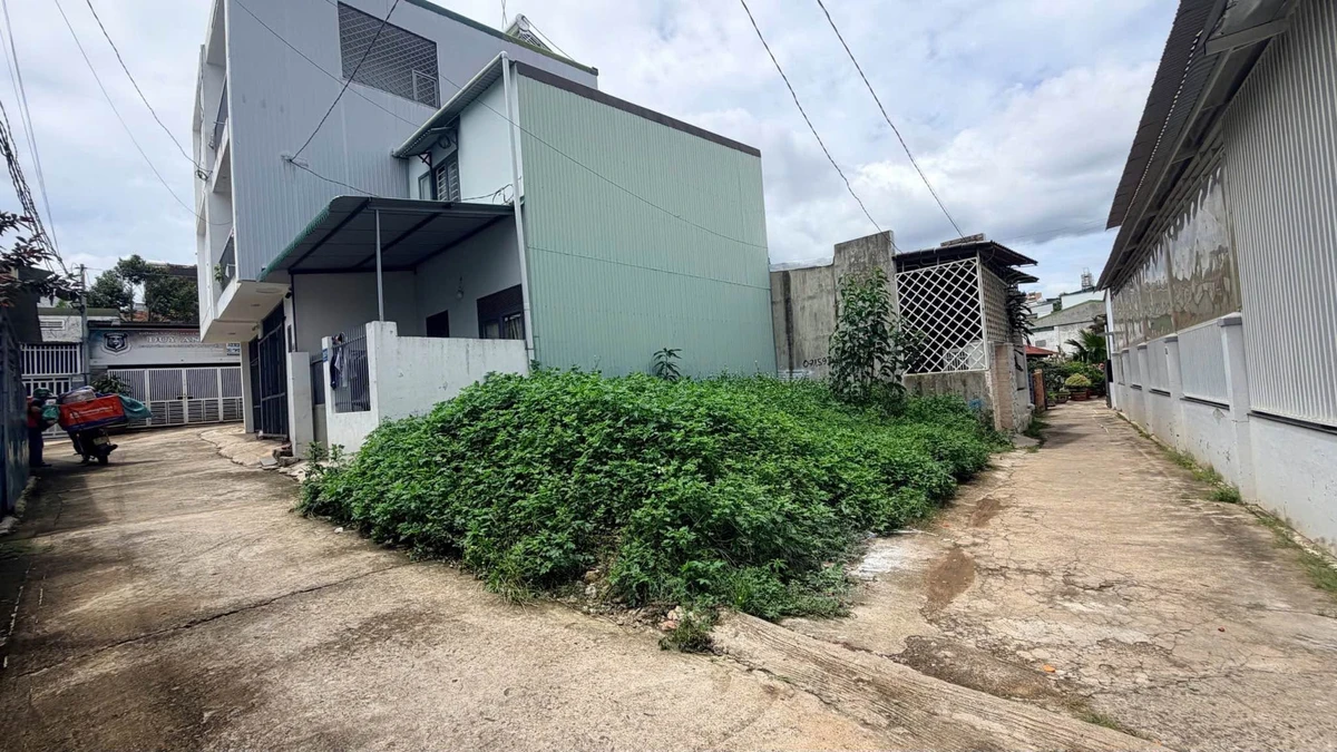 Bán đất hẻm Nguyễn Công Trứ 50m2, 1,15 tỷ, góc 2 mặt tiền - Ảnh thu nhỏ 3