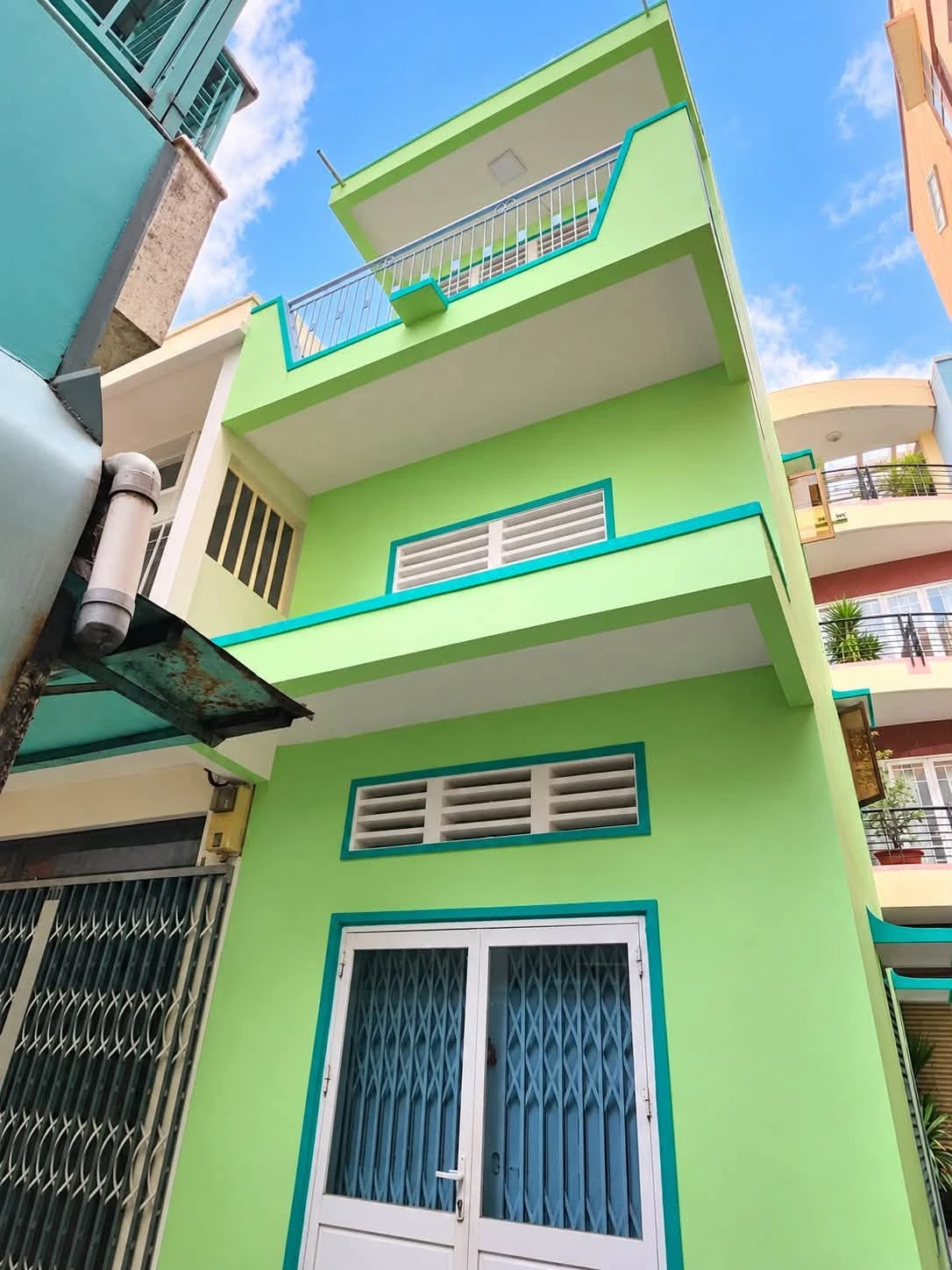 Cho thuê nguyên căn Quận 10, 24m², 2 phòng ngủ, 11 triệu/tháng - Ảnh 1