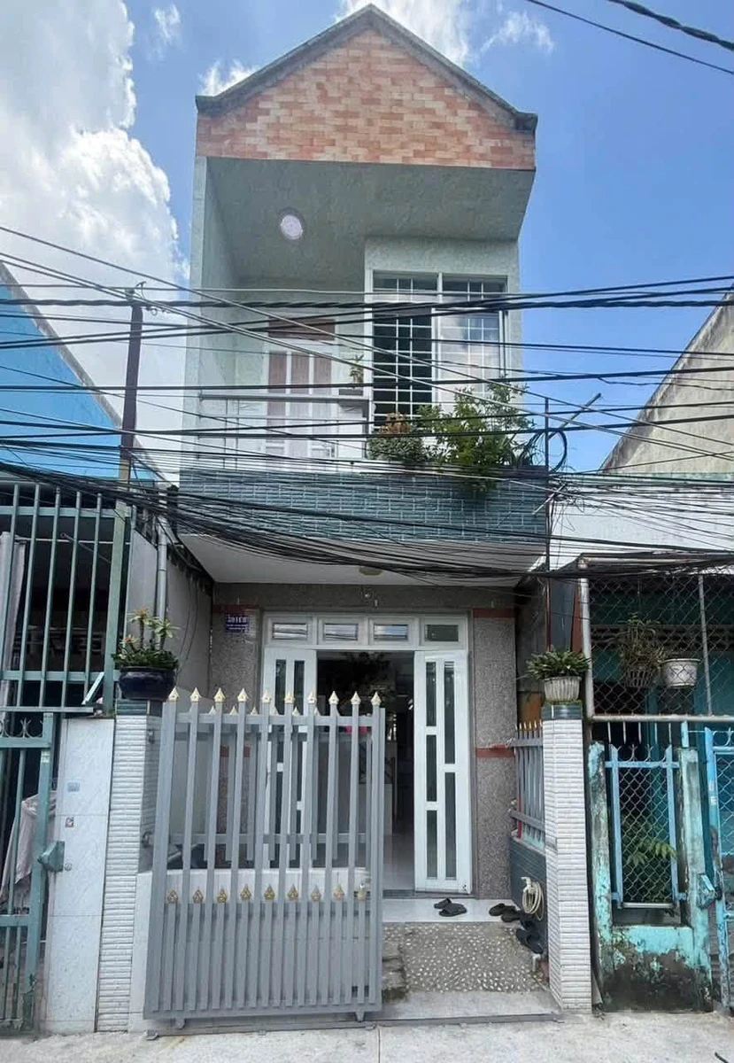 Bán nhà lầu Phú Khương 3PN, 70m2, 1 tỷ 350 triệu - Ảnh 1