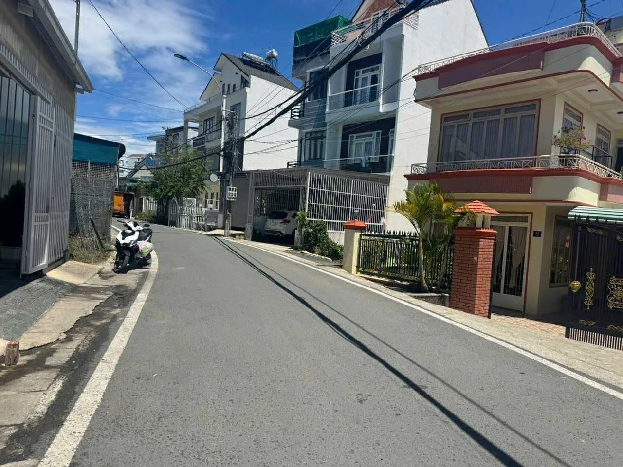 Bán nhà 2 mặt tiền 73m2 đường Cổ Loa - An Dương Vương, Phường Xuân Hương, Đà Lạt - Ảnh 1